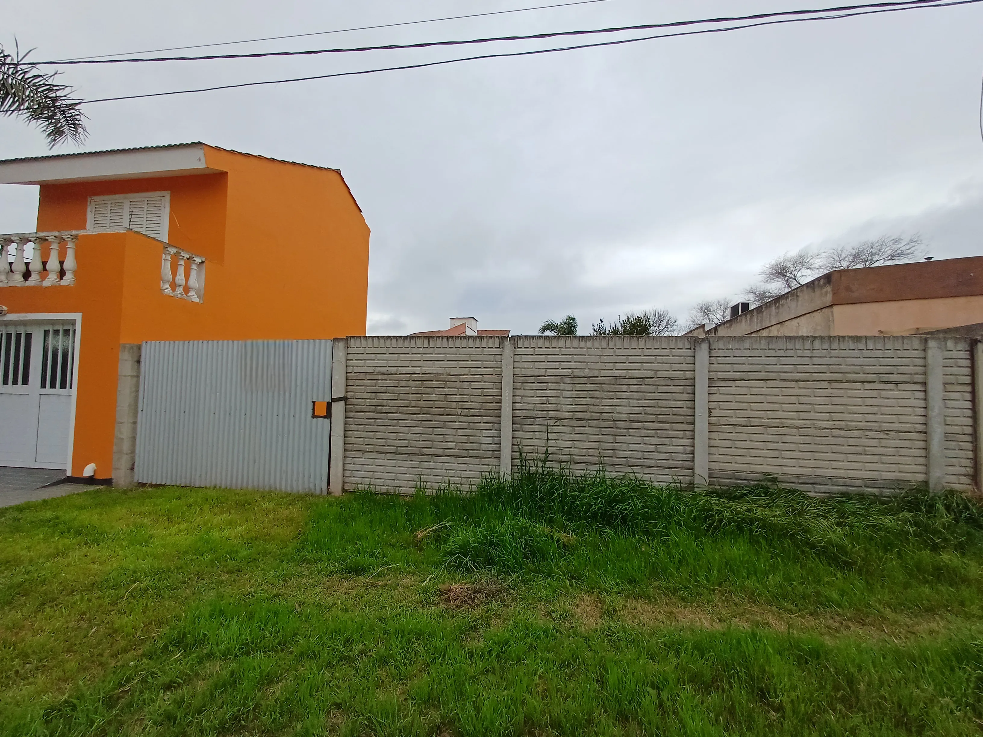 LOTE EN VENTA EN LAS VARILLAS | CON ESCRITURA Y SERVICIOS CONECTADOS