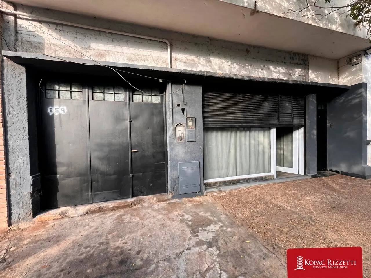 DUCASSE (RAMIREZ DE VELAZCO 852) - VENTA GALPON / DEPOSITO Y OFICINA DE 211 M2.