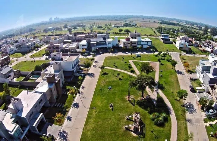 Lote en venta Colinas de Manantiales 250 m2 - APTO DUPLEX