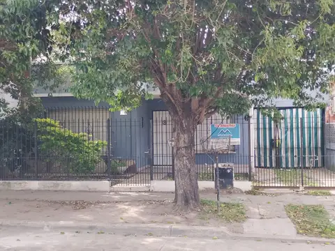 Casa en Venta en Burzaco, Partido de Almirante Brown
