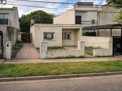 Casa en Venta en Castelar Norte, Castelar