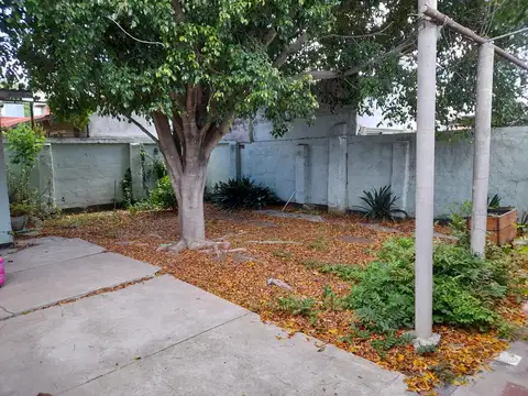 Casa en Venta en Los Hornos, La Plata