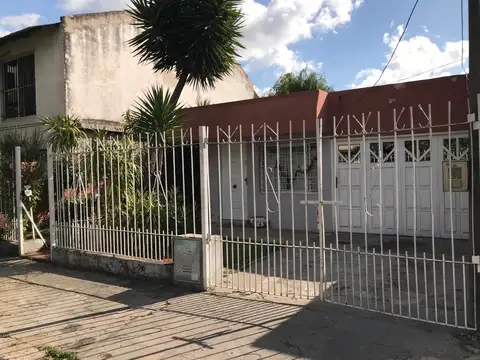 Casa en Venta en Adrogue, Partido de Almirante Brown