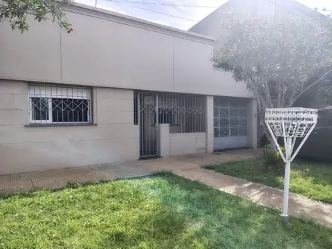 Casa en Venta en Los Hornos, La Plata