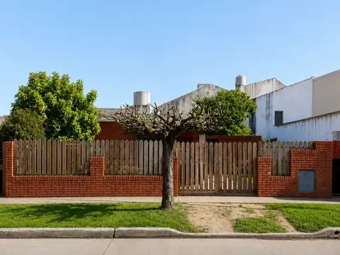 Casa en Venta en Villa Luzuriaga, Partido de La Matanza