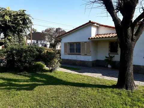Casa en Venta en Burzaco, Partido de Almirante Brown