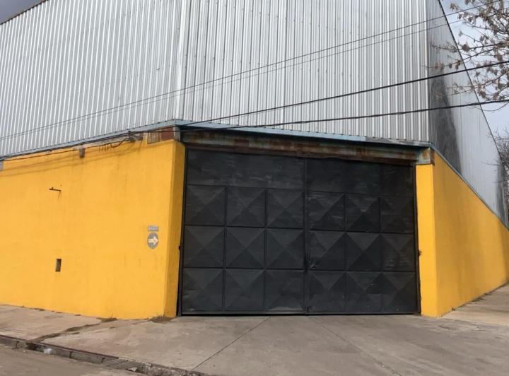 Bodega-Galpón · 850m²