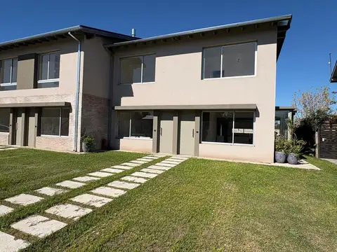 Casa en Venta en Condominio Dos Cedros, Countries y Barrios Cerrados en Pilar