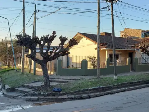 Casa en Venta en Claypole, Partido de Almirante Brown
