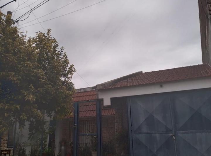 Casa · 100m² · 4 Ambientes · 1 Cochera