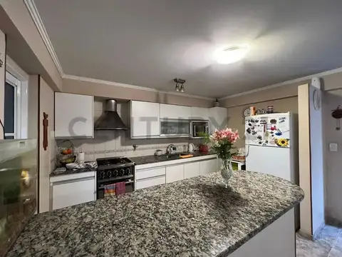 Casa en Venta en Lisandro Olmos Etcheverry, Partido de La Plata