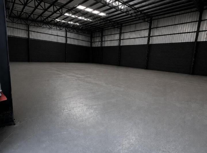 Bodega-Galpón · 665m²