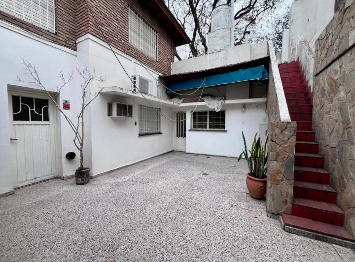 Local comercial · 120m² · 8 Ambientes · 1 Cochera
