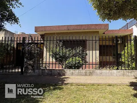Casa en Venta en Villa Santos Tesei, Partido de Hurlingham