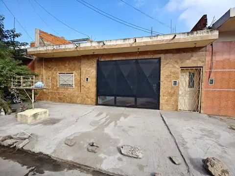 Casa en Venta en Isidro Casanova, Partido de La Matanza