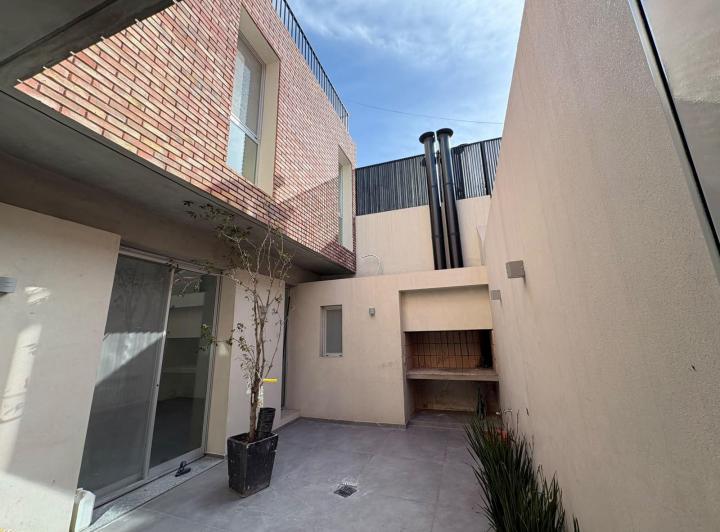 Casa · 118m² · 4 Ambientes