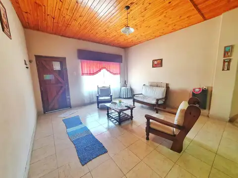 Casa en Venta en Villa Diamante, Valentin Alsina