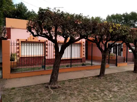 Casa en Venta en Longchamps, Partido de Almirante Brown