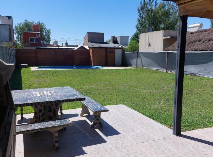 Casa · 42m² · 2 Ambientes · 2 Cocheras