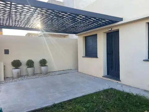 Casa en Venta en Villa Elvira, Partido de La Plata