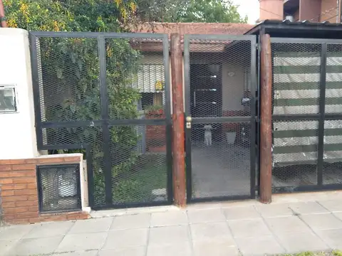 Casa en Venta en Sourigues, Partido de Berazategui
