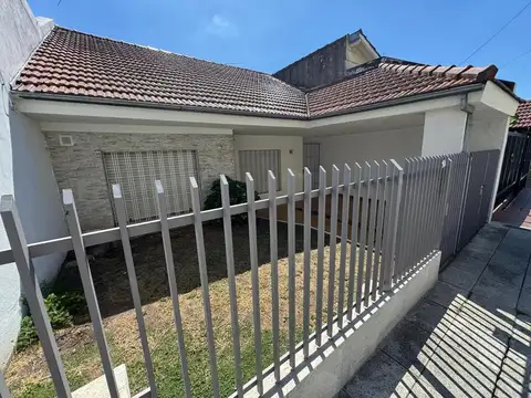 Casa en Venta en Villa Sarmiento, Partido de Morón