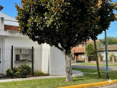 Casa en Venta en Garin-Centro, Garin