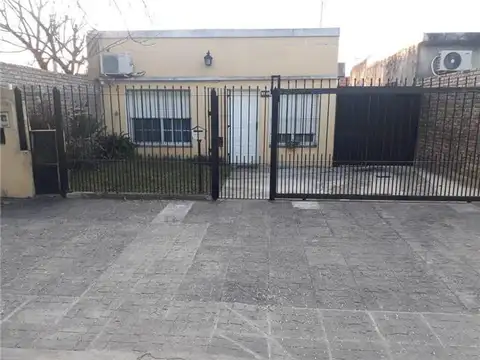Casa en Venta en Lanus Este, Lanus