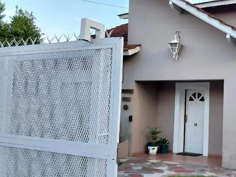 Casa en Venta en Moron Sur, Moron