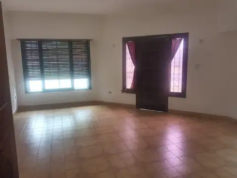 Casa en Venta en Burzaco Este, Burzaco