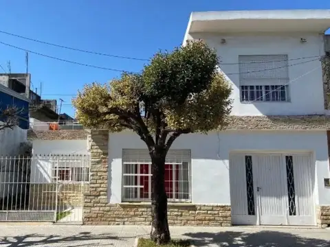 Casa en Venta en Isidro Casanova, Partido de La Matanza