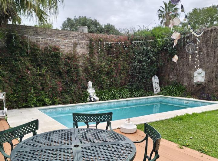 Casa · 205m² · 4 Ambientes · 3 Cocheras