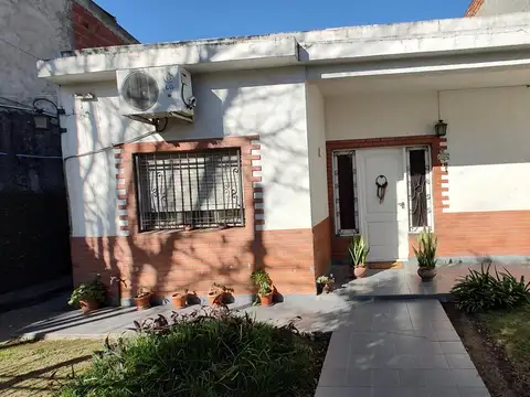 Casa en Venta en Luis Guillon, Partido de Esteban Echeverría