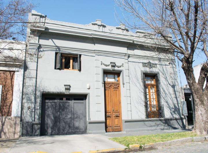 Casa · 178m² · 6 Ambientes · 1 Cochera