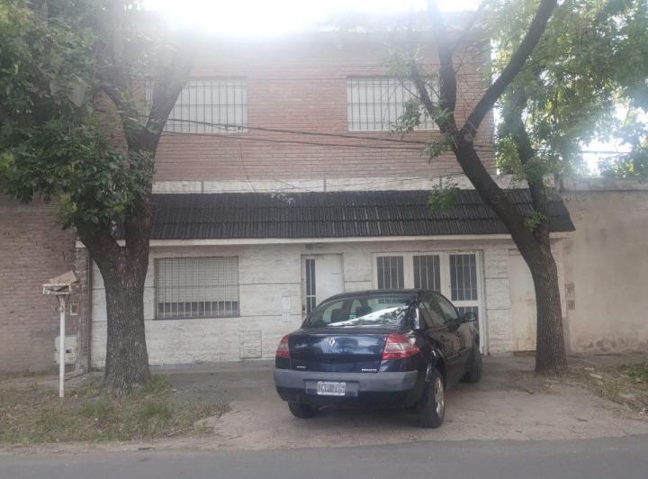 Casa · 103m² · 4 Ambientes · 1 Cochera