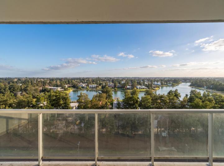 Departamento · 121m² · 4 Ambientes · 2 Cocheras