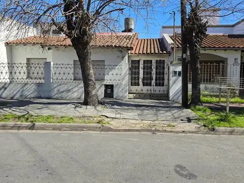 Casa en Venta en Villa Santos Tesei, Partido de Hurlingham