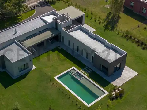 Casa en Venta en Campos De Roca, Countries y Barrios Cerrados en la Plata