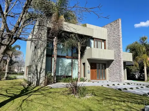Casa en Venta en Abril Club De Campo, Countries y Barrios Cerrados en Berazategui