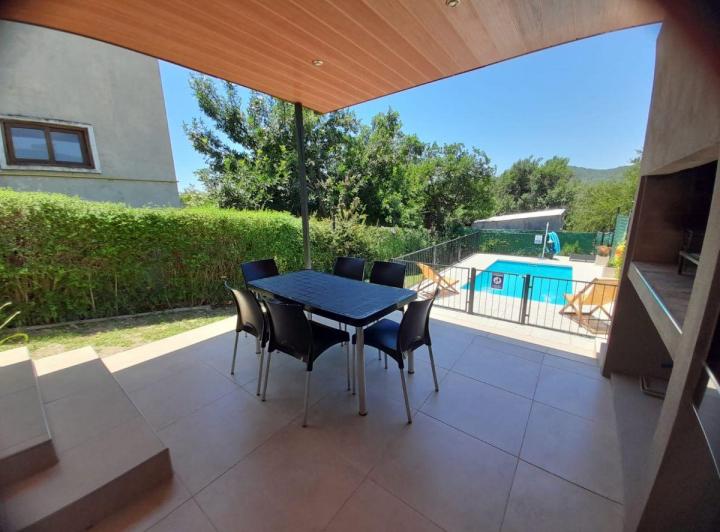 Casa · 107m² · 10 Ambientes