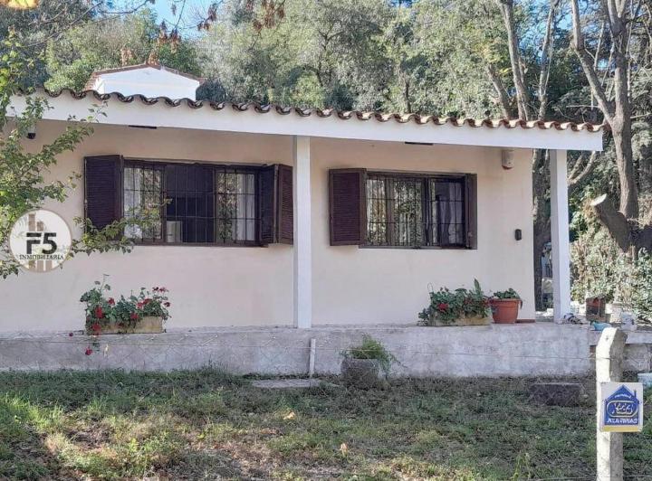 Casa · 100m² · 4 Ambientes · 3 Cocheras