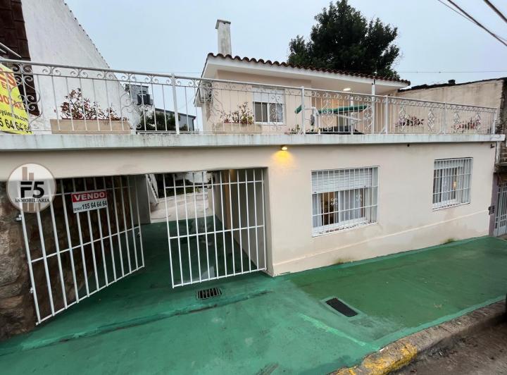 Casa · 120m² · 5 Ambientes · 1 Cochera