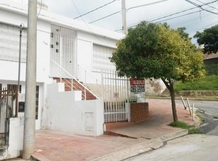 Casa · 100m² · 3 Ambientes · 1 Cochera
