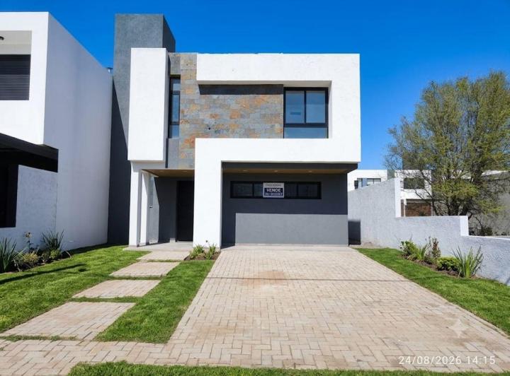 Casa · 145m² · 4 Ambientes