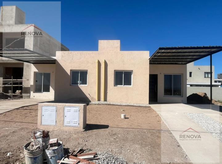 Casa · 72m² · 4 Ambientes · 1 Cochera