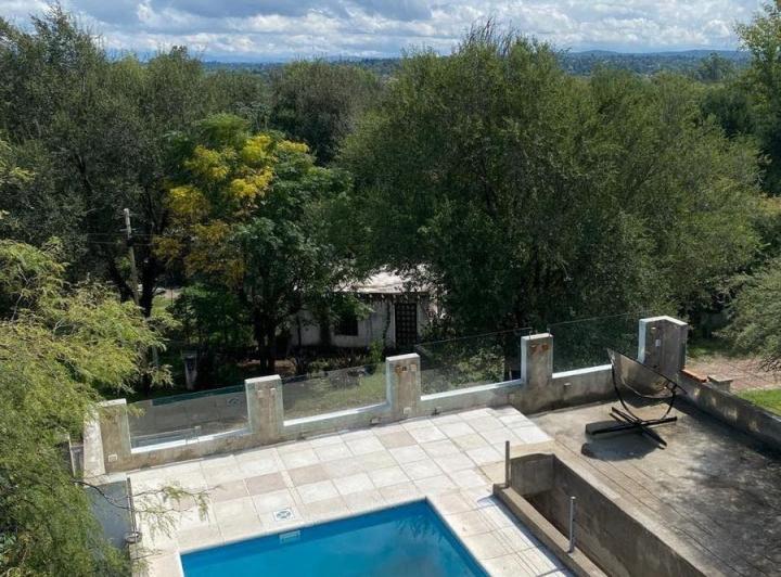Casa · 200m² · 7 Ambientes · 1 Cochera