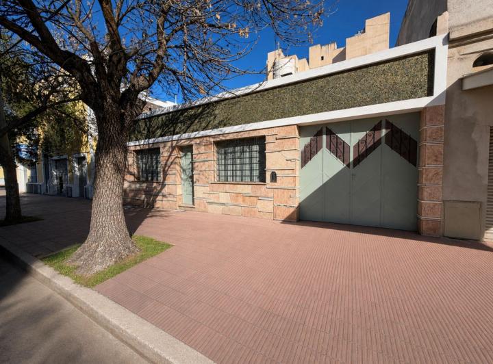 Casa · 125m² · 5 Ambientes · 1 Cochera