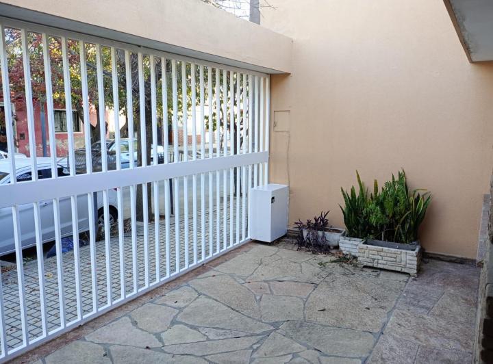 Casa · 200m² · 3 Dormitorios · 1 Cochera