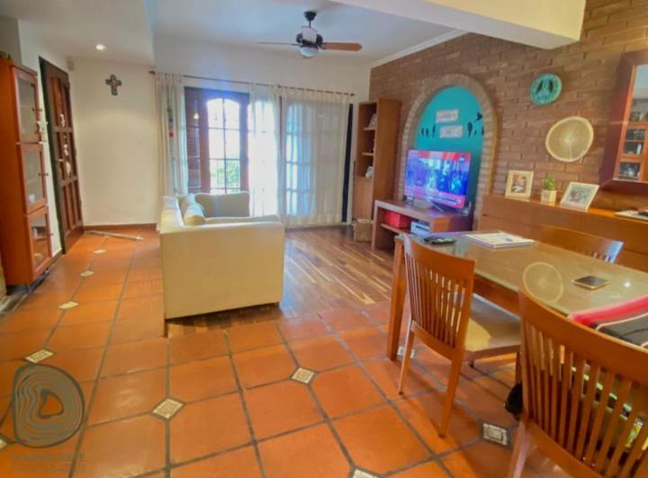 Casa · 151m² · 6 Ambientes