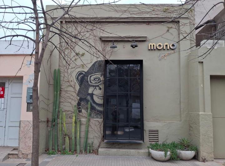 Casa · 489m² · 8 Ambientes · 1 Cochera